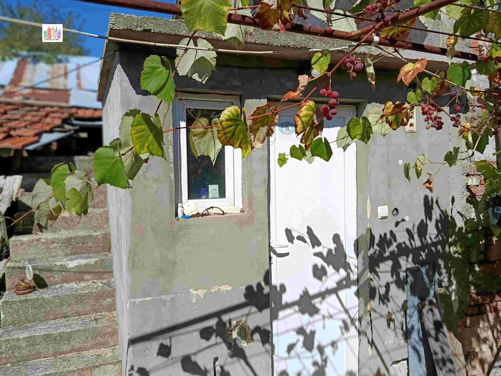 Продава КЪЩА, с. Садовик, област Перник, снимка 4 - Къщи - 56334682