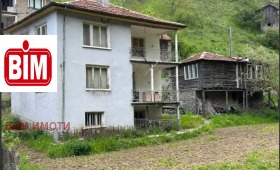 Продава  Къща, с. Лясково