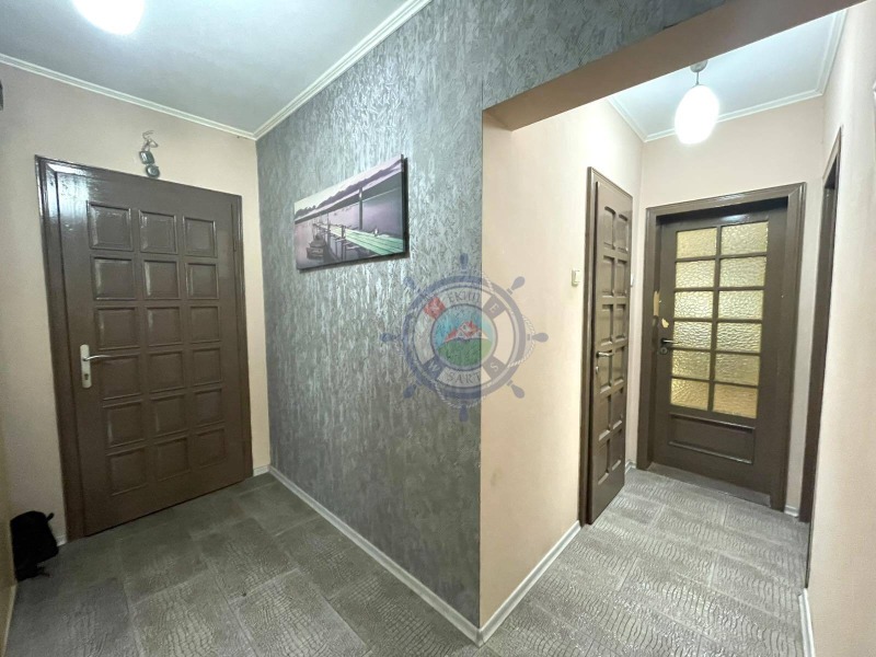 Продава  3-стаен град Варна , Младост 2 , 109 кв.м | 47591415 - изображение [13]