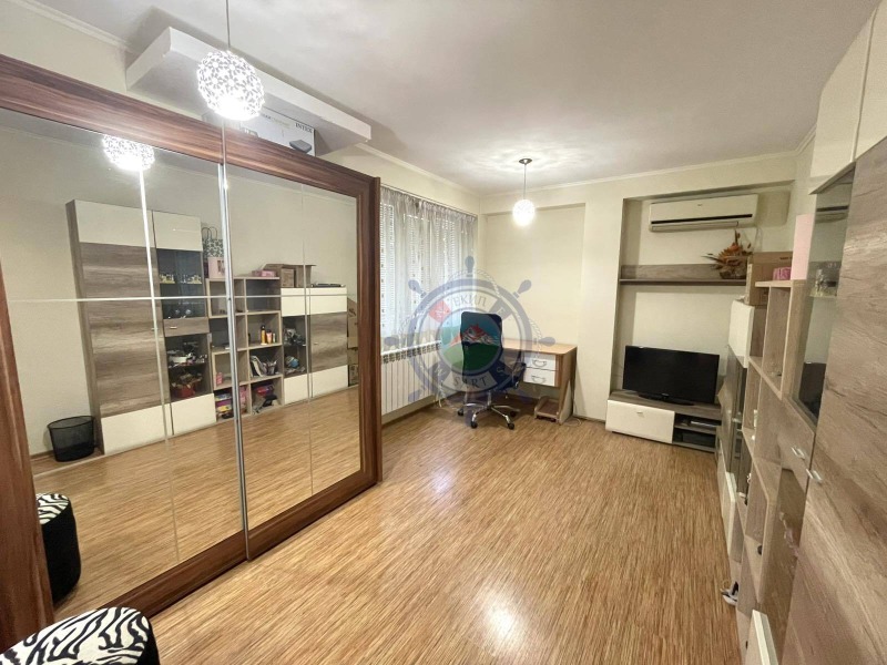 Продава  3-стаен град Варна , Младост 2 , 109 кв.м | 47591415 - изображение [10]
