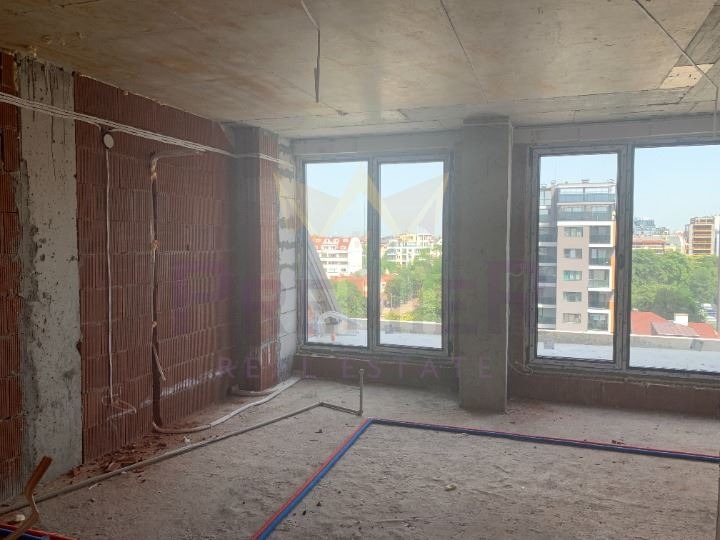 À venda  3 quartos Sofia , Centar , 148 m² | 19711452 - imagem [2]