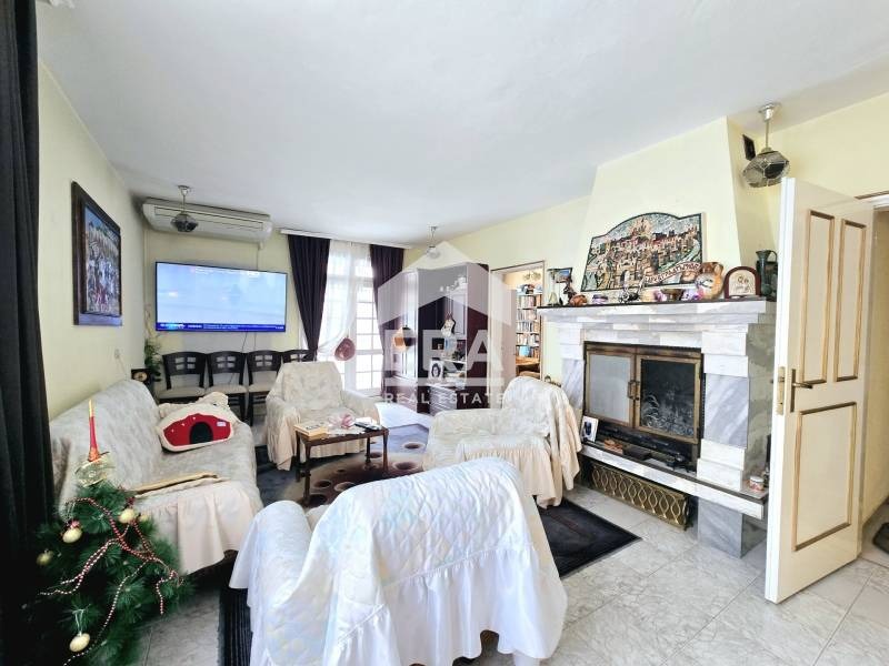 Продава МНОГОСТАЕН, гр. Велико Търново, Света гора