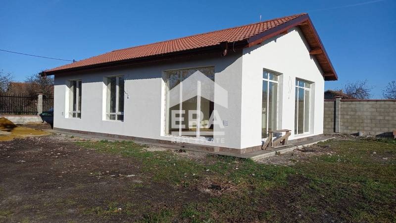 Продава КЪЩА, с. Баново, област Варна, снимка 11 - Къщи - 49373158