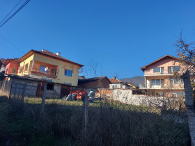 ПАРЦЕЛ, 303 m2