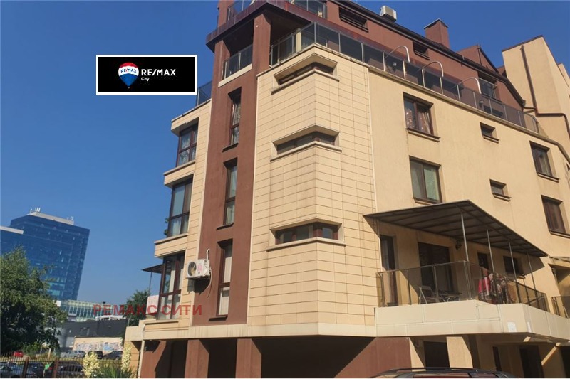 Продава 3-СТАЕН, гр. София, Гоце Делчев, снимка 2 - Aпартаменти - 46967361