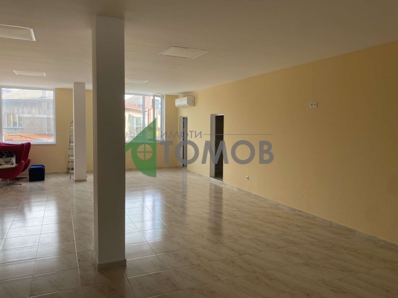 Продава  Офис град Шумен , 2-ри корпус , 137 кв.м | 64401274 - изображение [3]