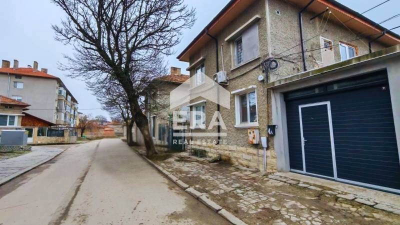 Продава ЕТАЖ ОТ КЪЩА, гр. Търговище, Център, снимка 16 - Етаж от къща - 53002844