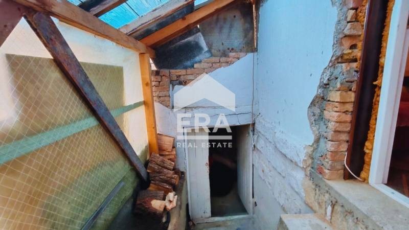 Продава ЕТАЖ ОТ КЪЩА, гр. Търговище, Център, снимка 14 - Етаж от къща - 53677566