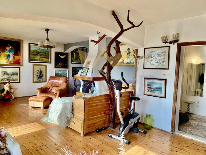 Продава ЕТАЖ ОТ КЪЩА, гр. Добрич, Христо Ботев, снимка 4 - Етаж от къща - 53199081