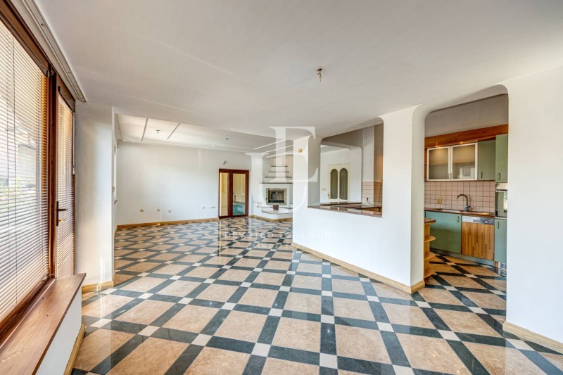 Til salg  Hus Sofia , Bankya , 605 kvm | 84420907 - billede [4]