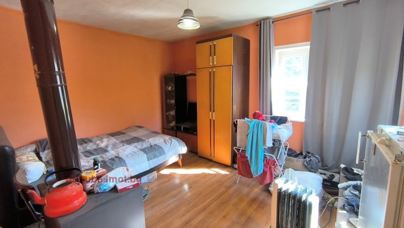 Продава КЪЩА, с. Костанденец, област Разград, снимка 3 - Къщи - 53432506