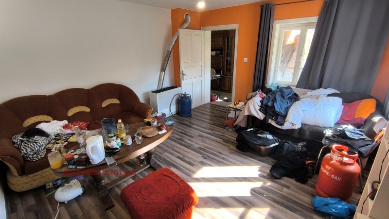 Продава КЪЩА, с. Костанденец, област Разград, снимка 2 - Къщи - 53432506