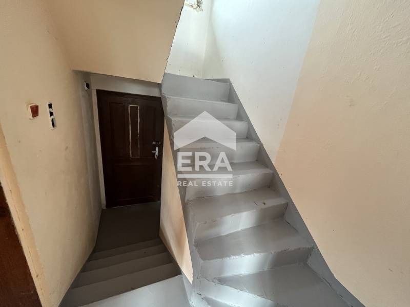 Продава КЪЩА, гр. Годеч, област София област, снимка 3 - Къщи - 55207507