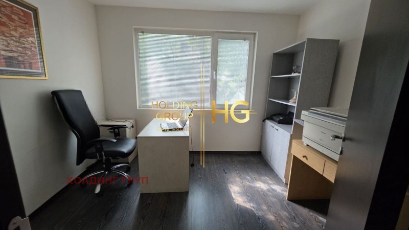 Продава ОФИС в град Варна, Окръжна болница-Генерали - 100 кв.м / 300 000 € » 586 749.00 лв., ХОЛДИНГ ГРУП