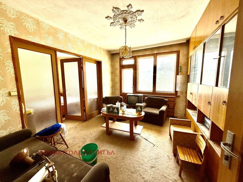 Na prodej  3+ ložnice Veliko Tarnovo , Buzludža , 150 m2 | 54046668 - obraz [2]