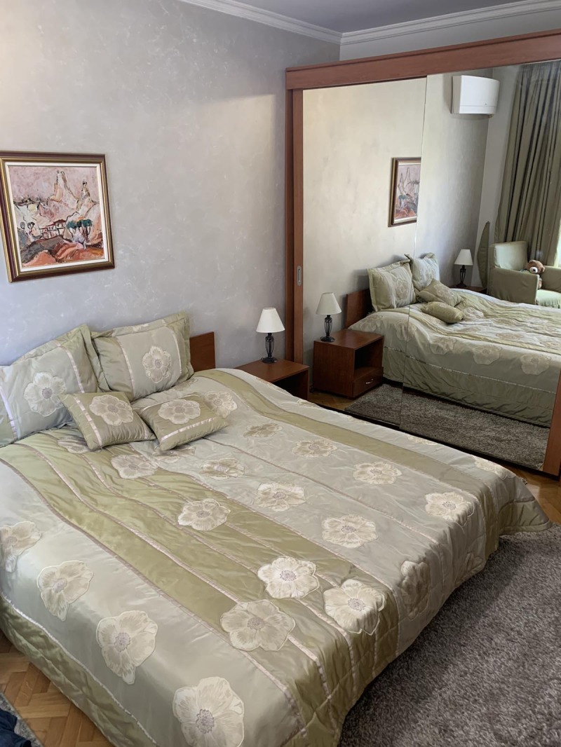 Продава МНОГОСТАЕН, гр. Бургас, Център, снимка 10 - Апартаменти - 52613094