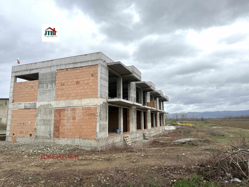 Продава КЪЩА, с. Равно поле, област София област, снимка 12 - Къщи - 53048901