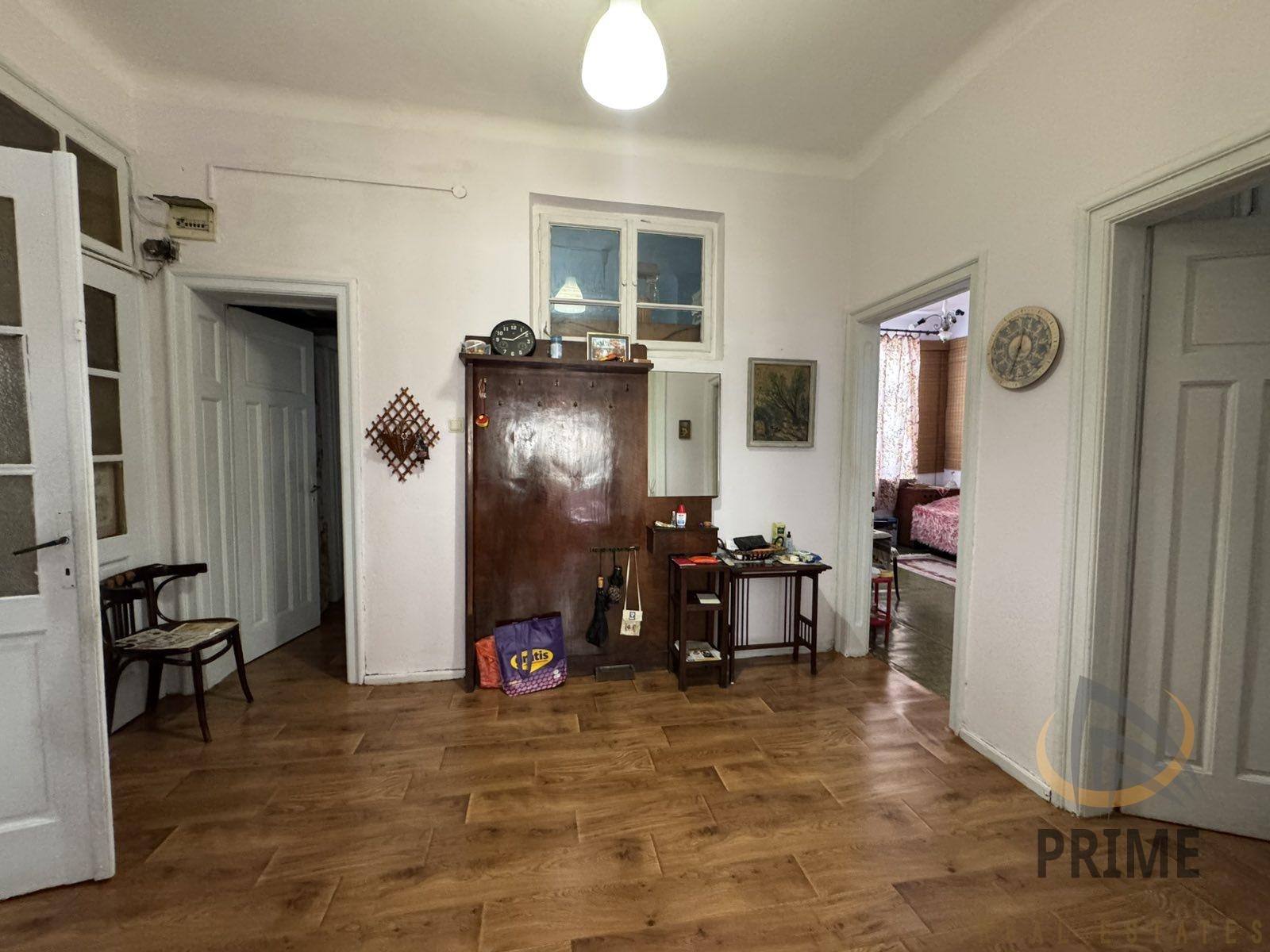 Продава МНОГОСТАЕН, гр. Бургас, Център, снимка 8 - Апартаменти - 54950304