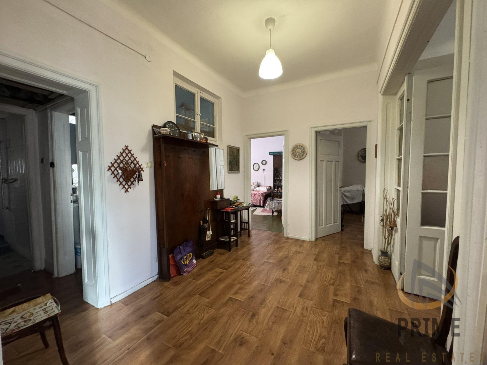 Продава МНОГОСТАЕН, гр. Бургас, Център, снимка 14 - Апартаменти - 54950304