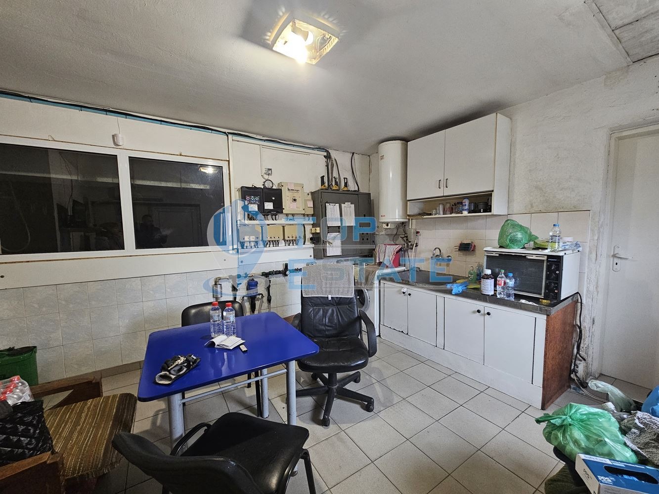 Продава ПРОМ. ПОМЕЩЕНИЕ, гр. Велико Търново, Промишлена зона - Запад, снимка 11 - Производствени сгради - 54129939