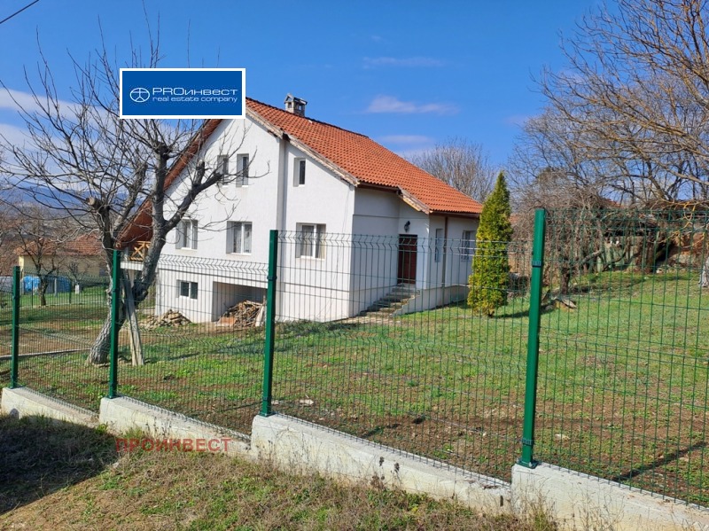 Продава КЪЩА в област София, гр. Правец - 350 кв.м / 130 000 € » 254 257.90 лв., ПРОИНВЕСТ
