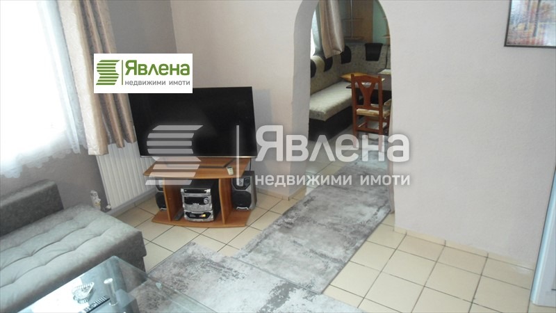 Продава  2-стаен град Перник , Изток , 76 кв.м | 94821912