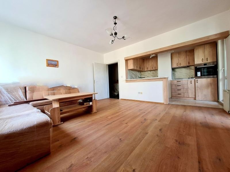 Продаја  2 спаваће собе Софија , Младост 4 , 132 м2 | 42474741