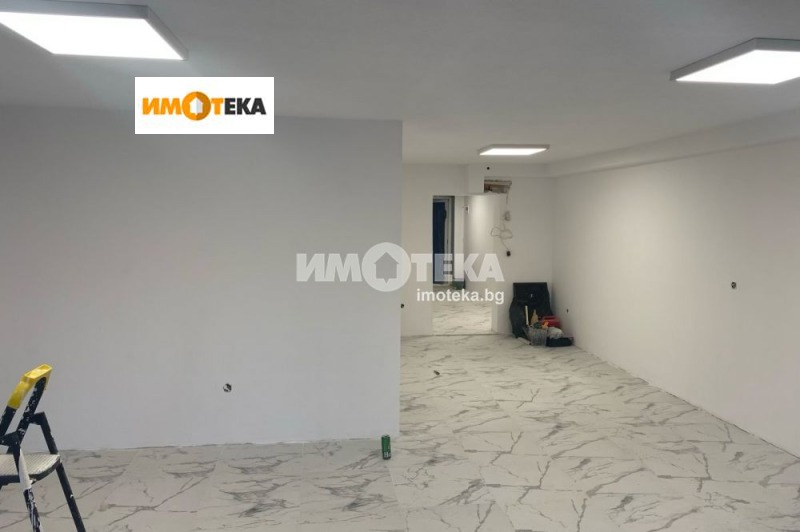 Te koop  Kantoor Varna , Kolchozen pazar , 100 m² | 27950176 - afbeelding [2]