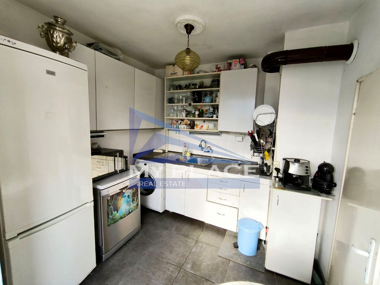 Продава 3-СТАЕН, гр. Шумен, Добруджански, снимка 2 - Апартаменти - 52071823