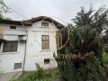 Продава КЪЩА, гр. Плевен, Идеален център, снимка 2