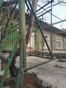 Продажба на къщи в област Пловдив — страница 10 - изображение 1 