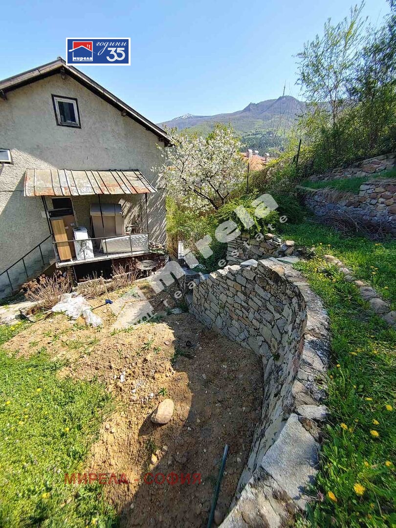 Продава ЕТАЖ ОТ КЪЩА, гр. София, Карпузица, снимка 16 - Етаж от къща - 54941177