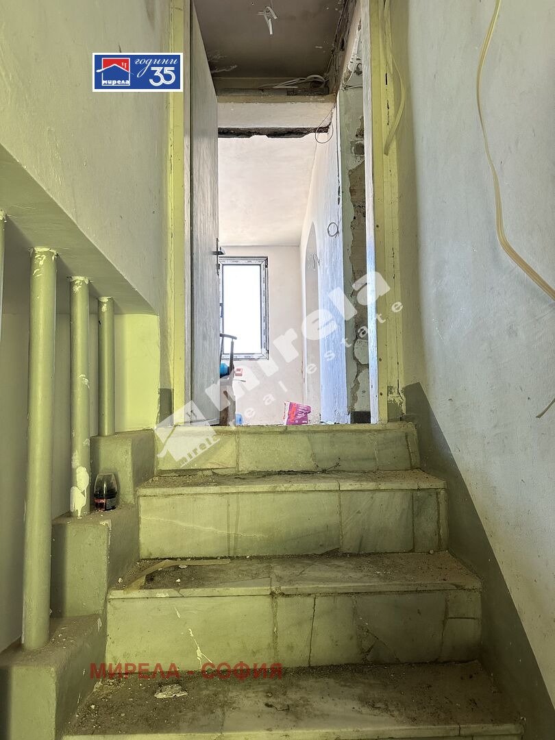 Продава ЕТАЖ ОТ КЪЩА, гр. София, Карпузица, снимка 10 - Етаж от къща - 54941177