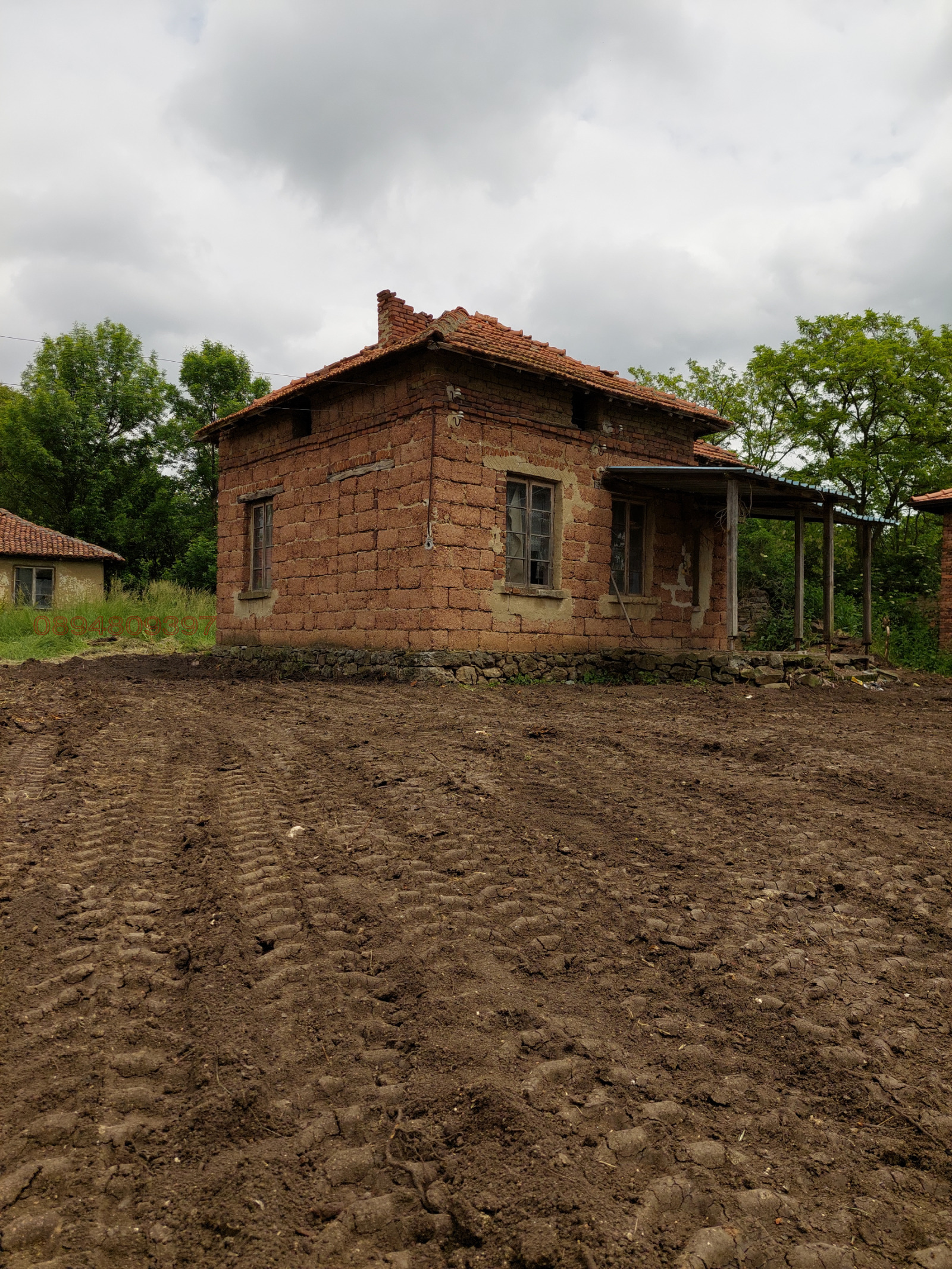 Продава КЪЩА, с. Долни Раковец, област Перник, снимка 2 - Къщи - 54385743