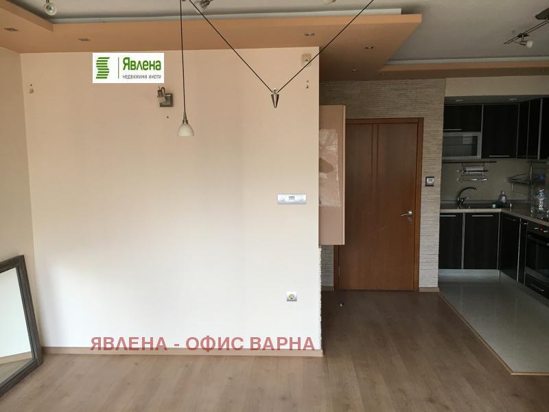Продава 3-СТАЕН, гр. Варна, Виница