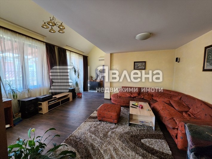 Продава МНОГОСТАЕН, гр. София, Център
