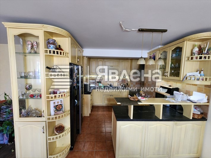 Продава МНОГОСТАЕН, гр. София, Център, снимка 4 - Апартаменти - 55535081