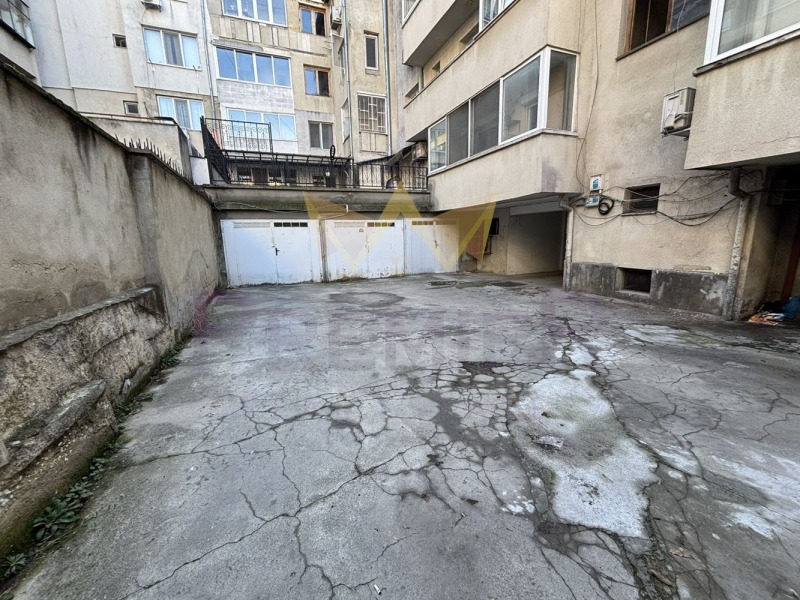 Продава  Гараж град Варна , Лятно кино Тракия , 14 кв.м | 17950465