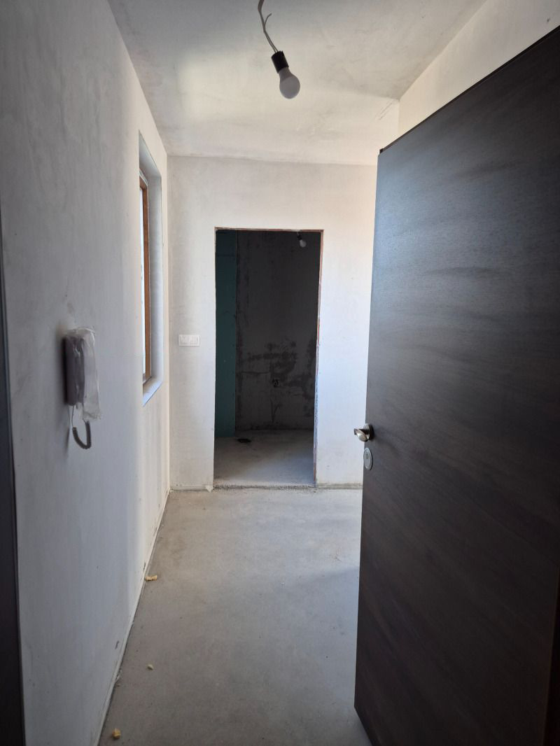 Продава 2-СТАЕН, гр. Пловдив, Прослав, снимка 2 - Апартаменти - 52811143