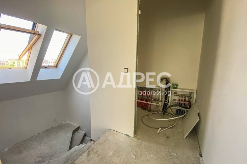 À venda  Mais de 3 quartos Sofia , Hladilnika , 251 m² | 46404557 - imagem [8]