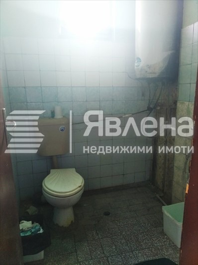 Продава ЕТАЖ ОТ КЪЩА, гр. Игнатиево, област Варна, снимка 9 - Етаж от къща - 55126781