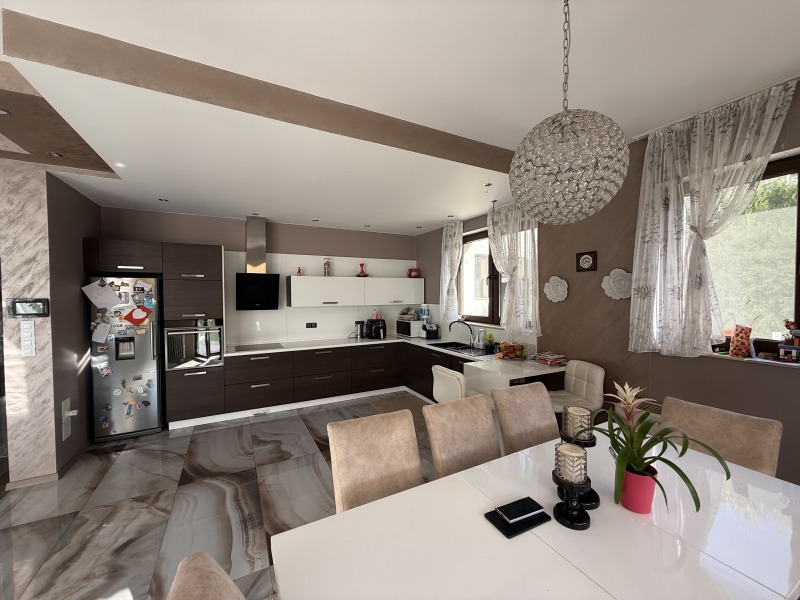 Продава КЪЩА, гр. Пловдив, Отдих и култура, снимка 8 - Къщи - 53010210