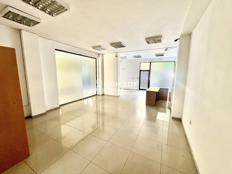 Zu verkaufen  Geschäft Plowdiw , Wastanitscheski , 85 qm | 20543534 - Bild [2]