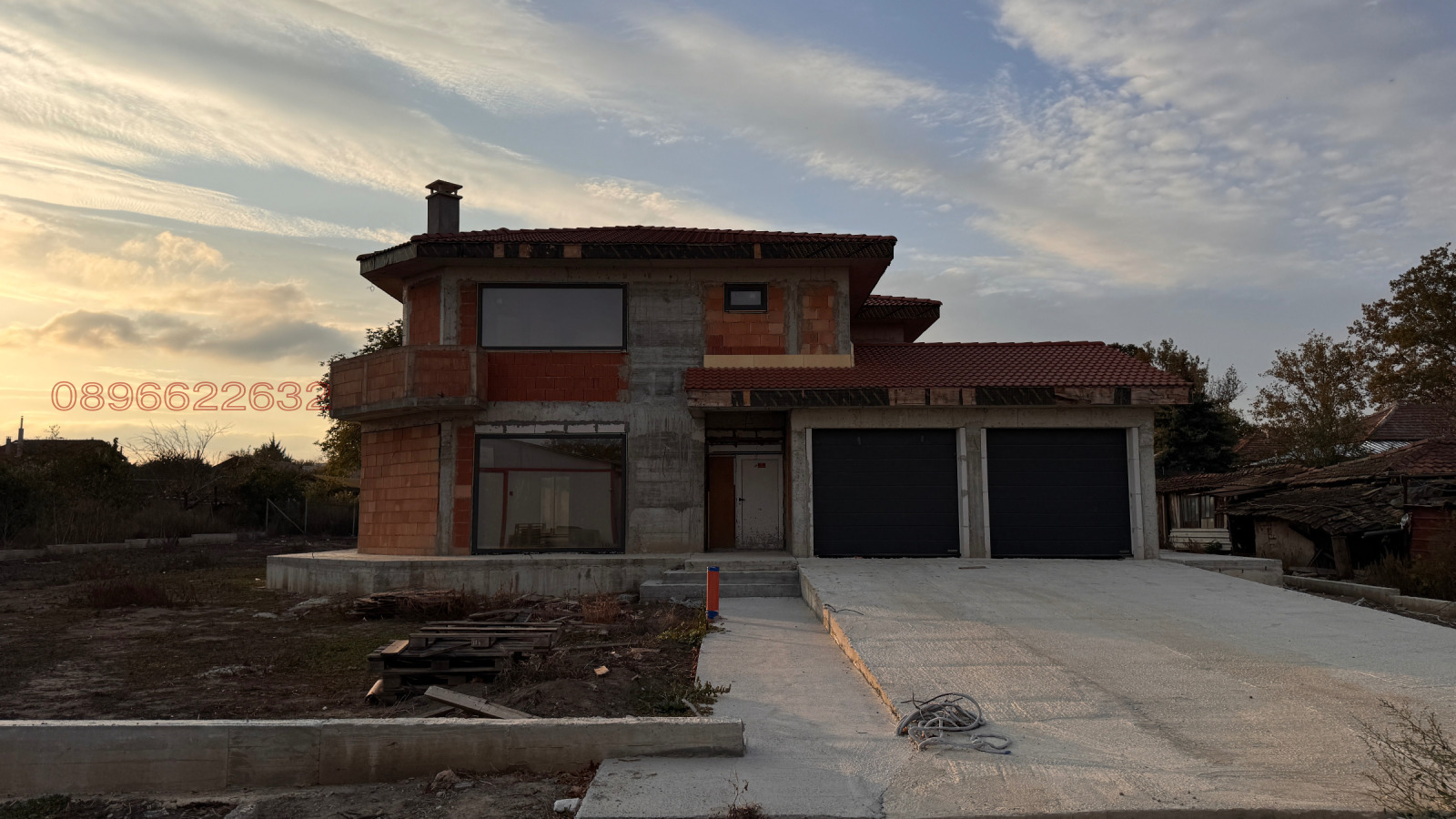 Продава КЪЩА, гр. Добрич, Рилци, снимка 2 - Къщи - 56482379