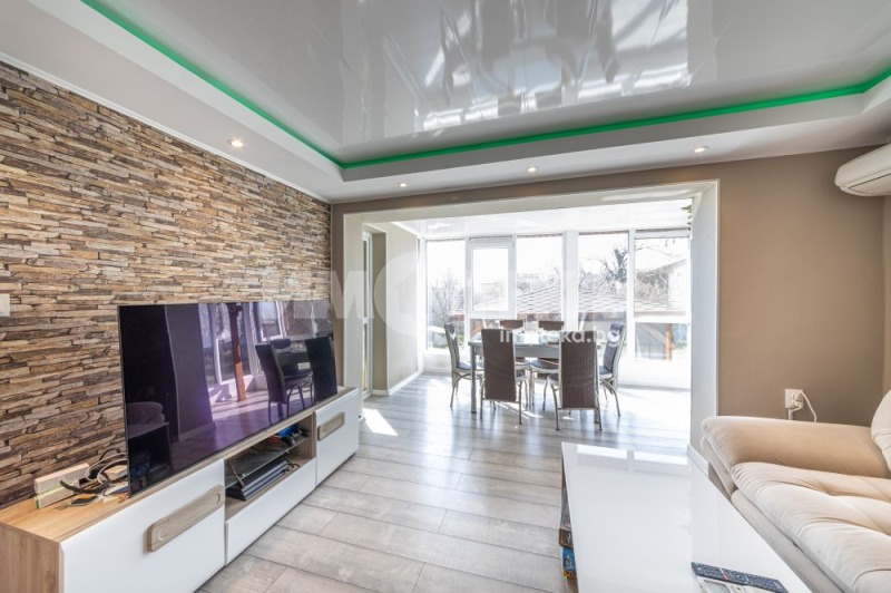 Продава КЪЩА, гр. Варна, Бриз