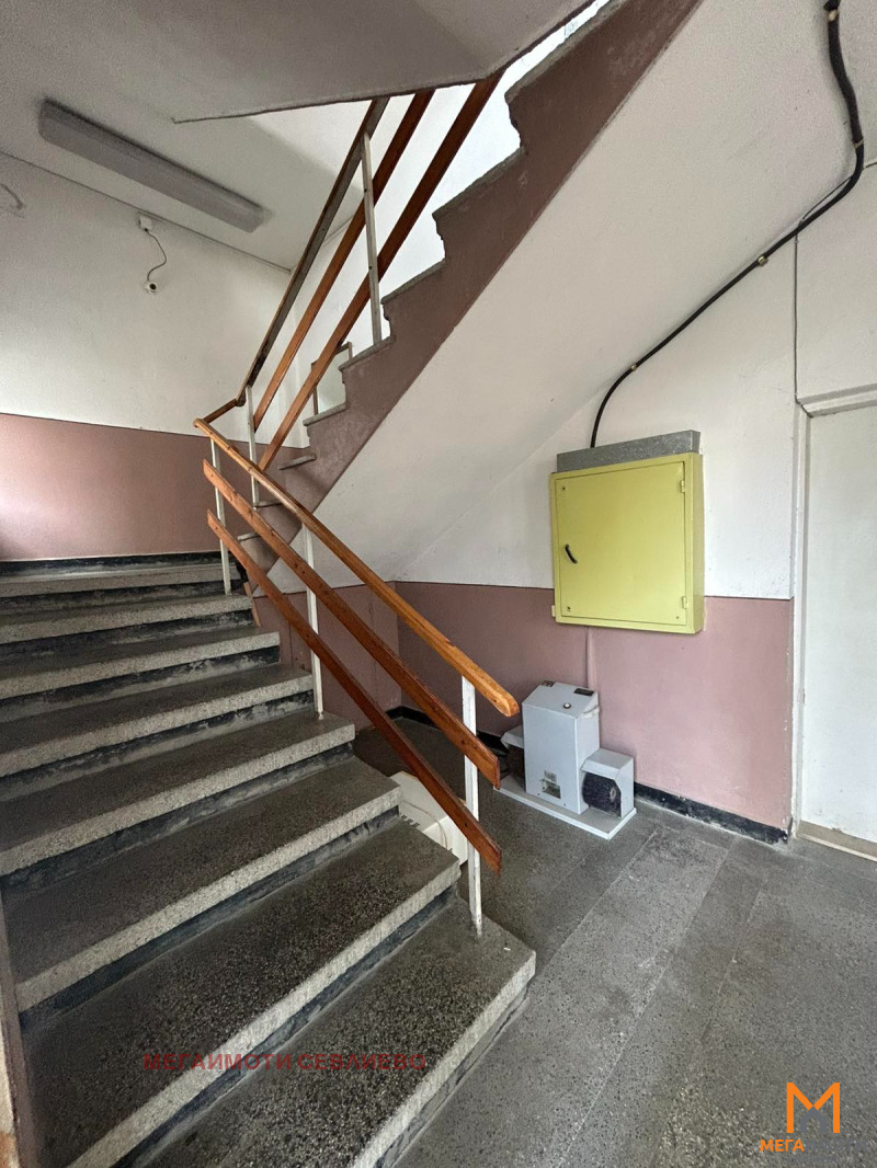 Продава БИЗНЕС ИМОТ, гр. Севлиево, област Габрово, снимка 3 - Други - 50556590