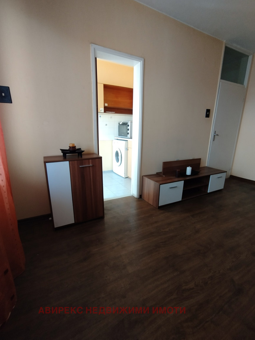 Продава 2-СТАЕН, гр. Пловдив, Кършияка, снимка 2 - Апартаменти - 55746882