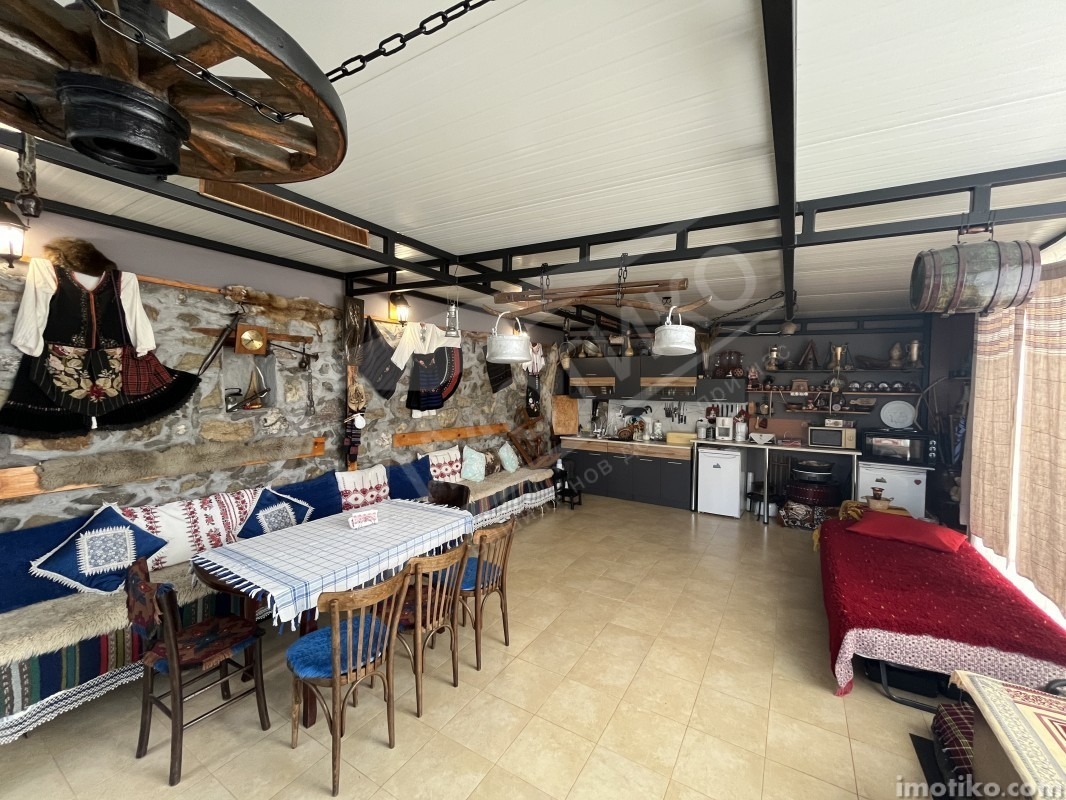 Продава КЪЩА, с. Буново, област София област