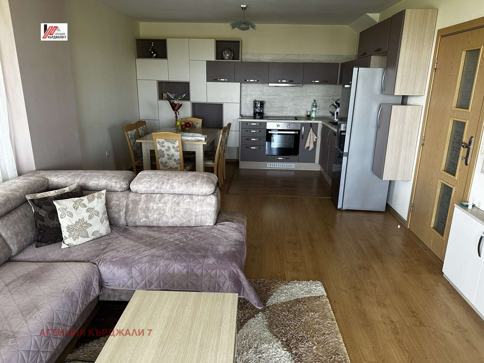Продава КЪЩА, с. Срединка, област Кърджали, снимка 8 - Къщи - 54436934