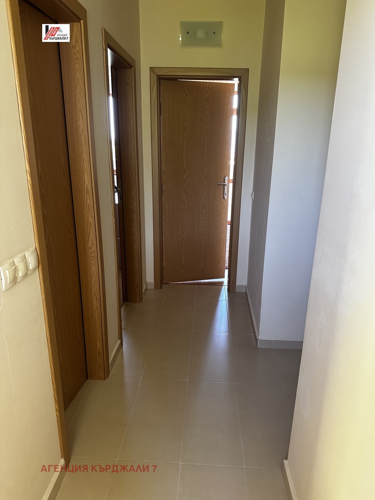 Продава КЪЩА, с. Срединка, област Кърджали, снимка 11 - Къщи - 54436934